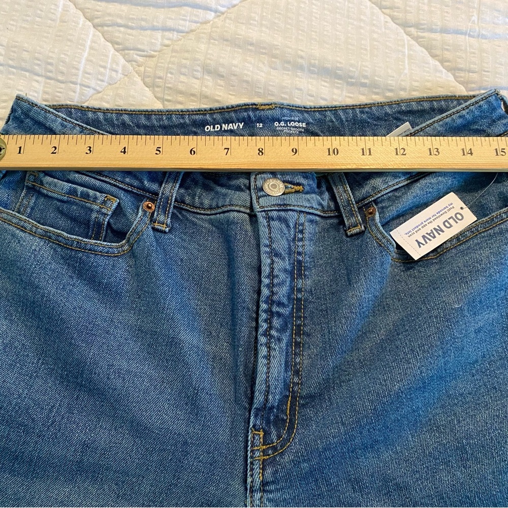 Old Navy High Rise O.G. Loose Secret Smooth Pockets - Medium Wash Jeans; Sz:12 - Picture 6 of 13